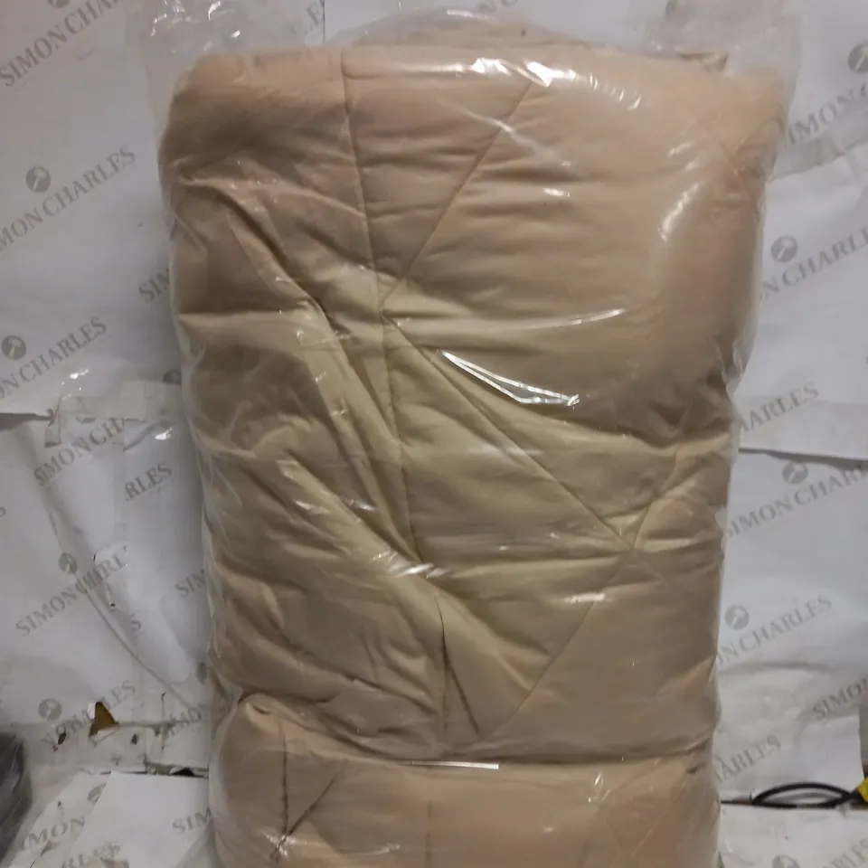 FRANCHESCA THROW & SHAMS RRP £90