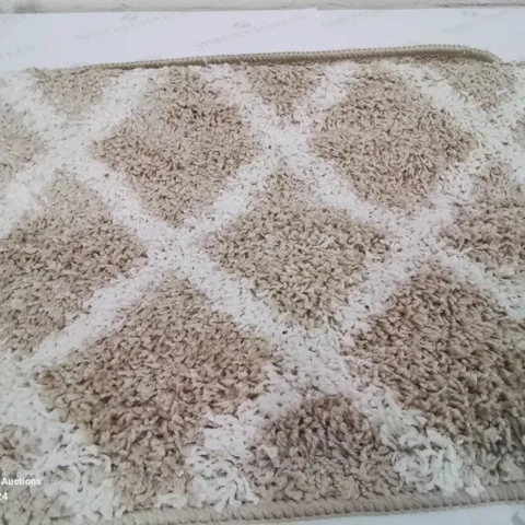 BRAND NEW PACO HOME 506 BEIGE 50X80CM BATH MAT