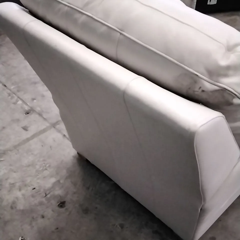 QUALITY BRITISH DESIGNED & MANUFACTURED G PLAN WASHINGTON 18 ARMCHAIR CAPRI CHALK LEATHER