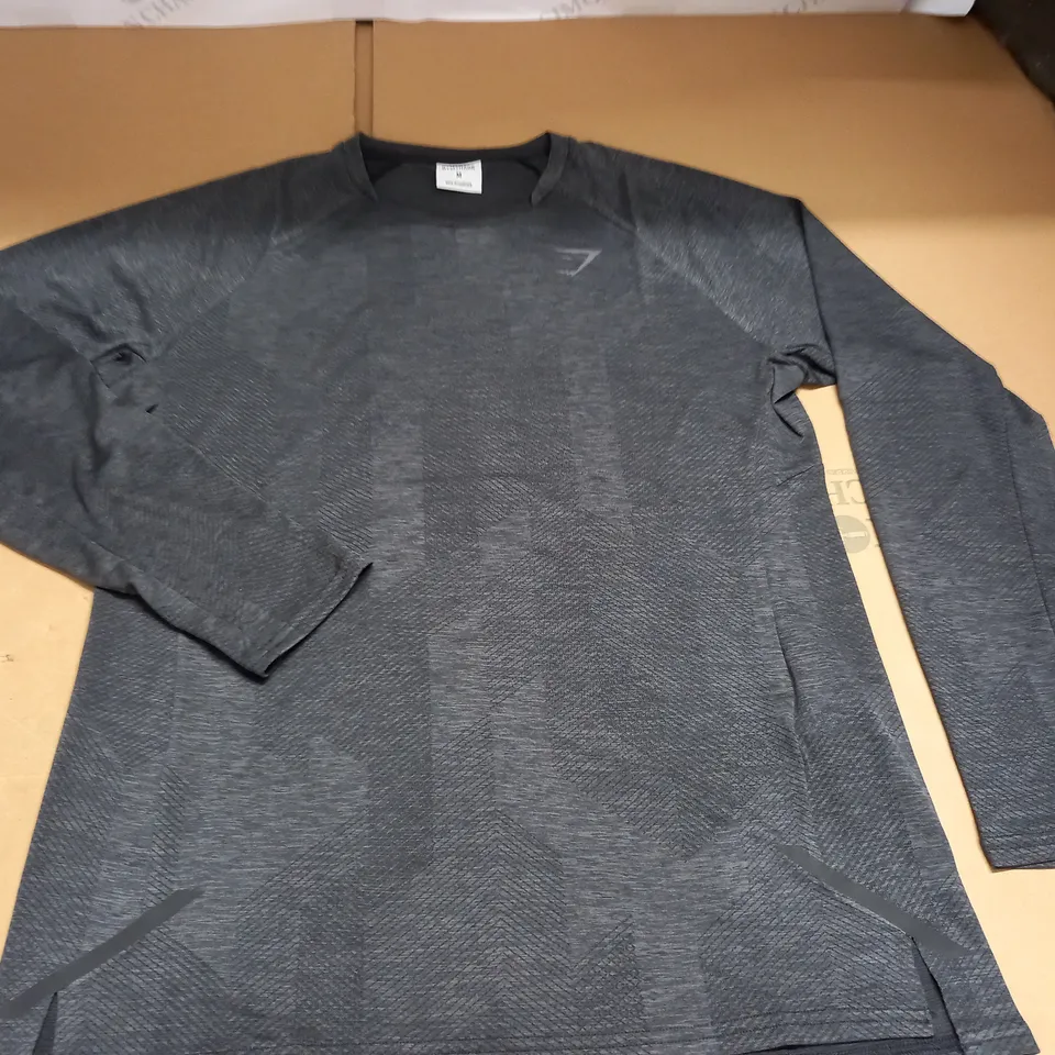 GYMSHARK GREY LS TOP - M