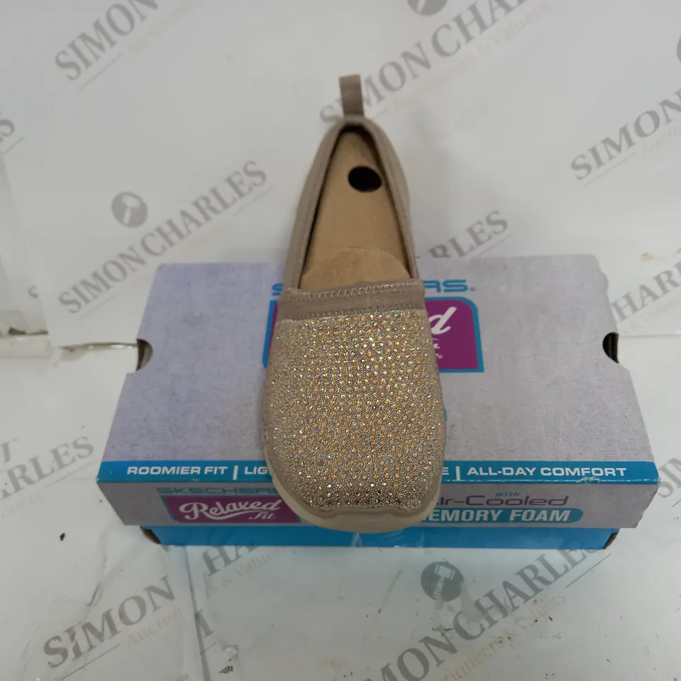 SKECHERS SHIMMER SHOW SHOES SIZE 3