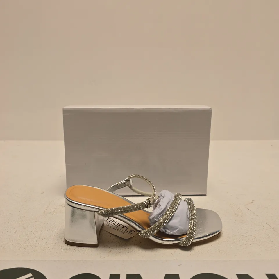 TRUFFLE COLLECTION SILVER STRAPPY SANDALS – WOMEN'S SIZE UK 3