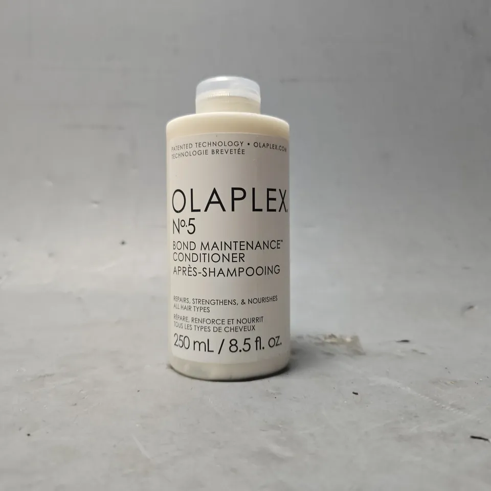 OLAPLEX NO. 5 BOND MAINTENANCE CONDITIONER 250ML