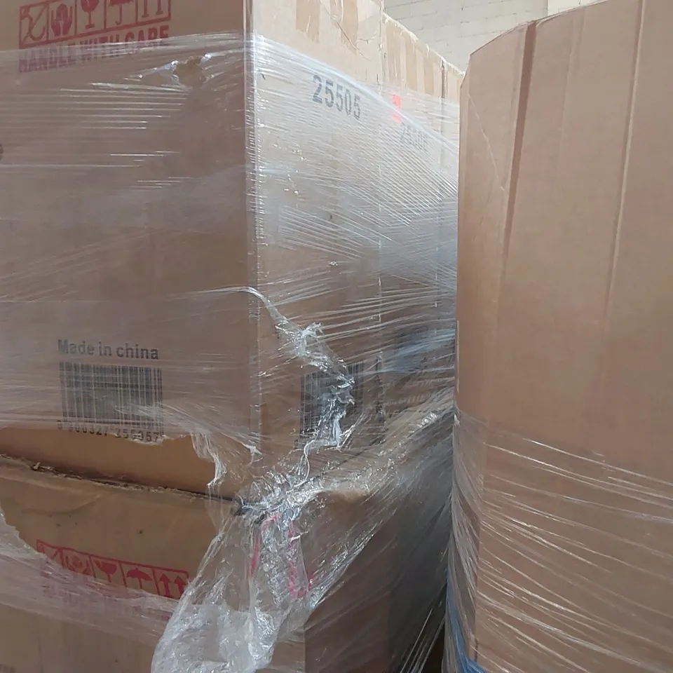PALLET CONTAINING A LARGE QUANTITY OF ASSORTED INCOMPLETE GARDEN FURNITURE PARTS ECT