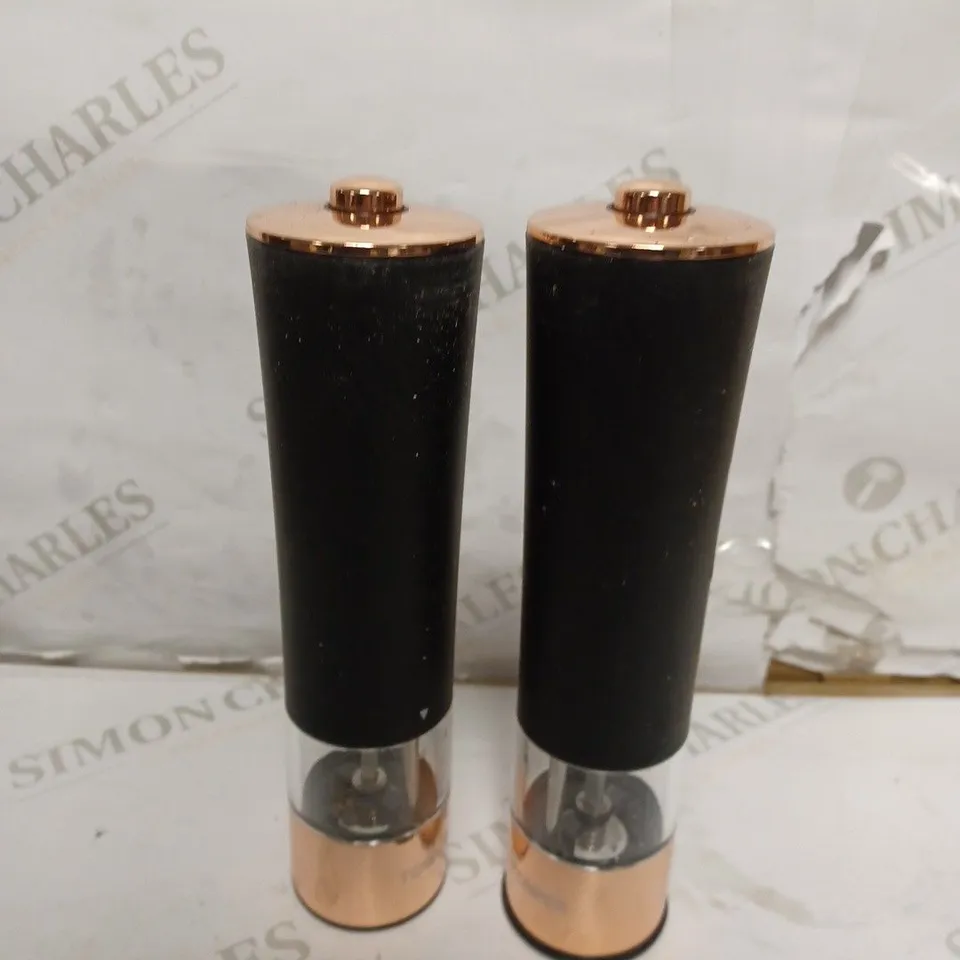 TOWER ELECTRIC SALT AND PEPPER MILL 