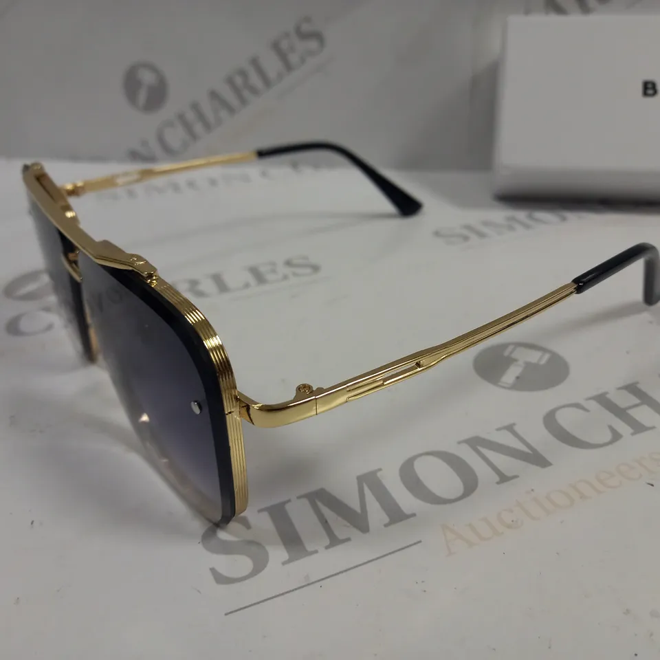 BOXED PAIR OF BLANK GLASSES