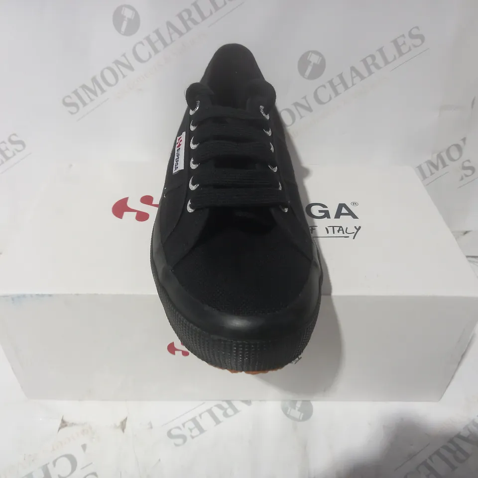 BOXED PAIR OF SUPERGA SHOES IN BLACK UK SIZE 7