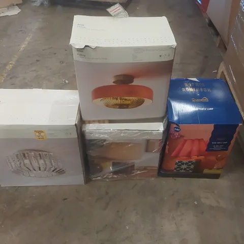 PALLET CONTAINING A VERY LARGE QUANTITY OF ASSORTED DESIGNER LIGHTING PRODUCTS TO INCLUDE: TABLE LAMPS, CEILING LIGHTS, FLOOR LAMP ECT