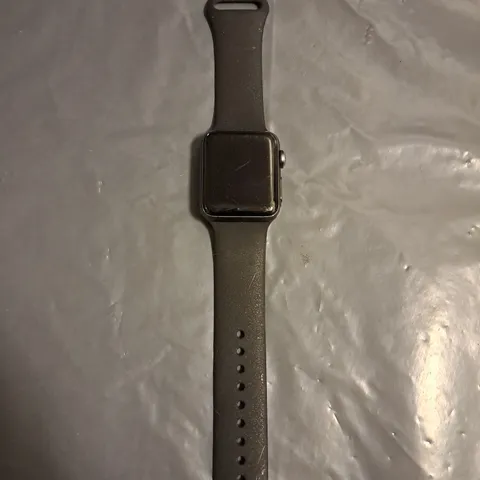 APPLE WATCH SERIES 3 38MM IN BLACK