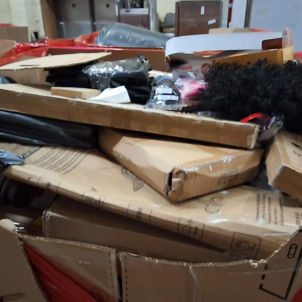 PALLET OF ASSORTED HOUSEHOLD GOODS AND PRODUCTS TO INCLUDE;HEDGE TRIMMER PULL UP BAR,WIG