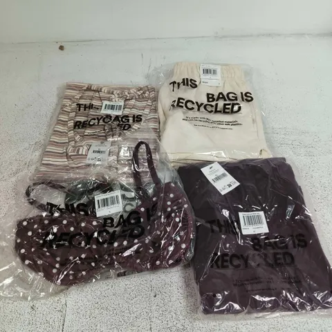 APPROXIMATELY 15 ASSORTED CLOTHING ITEMS IN VARIOUS SIZES, COLOURS & STYLES TO INCLUDE ROLL WAIST PANTS, GATHERED THIN STRAP BIKINI TOP, SCOOP MINI DRESS, ETC