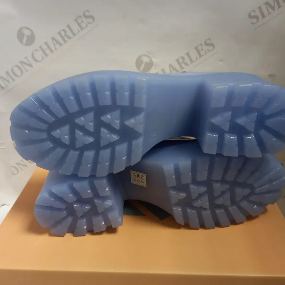 KOI VEGAN SAI MARY JANES `PARMA VIOLET EDITION` - SIZE 6