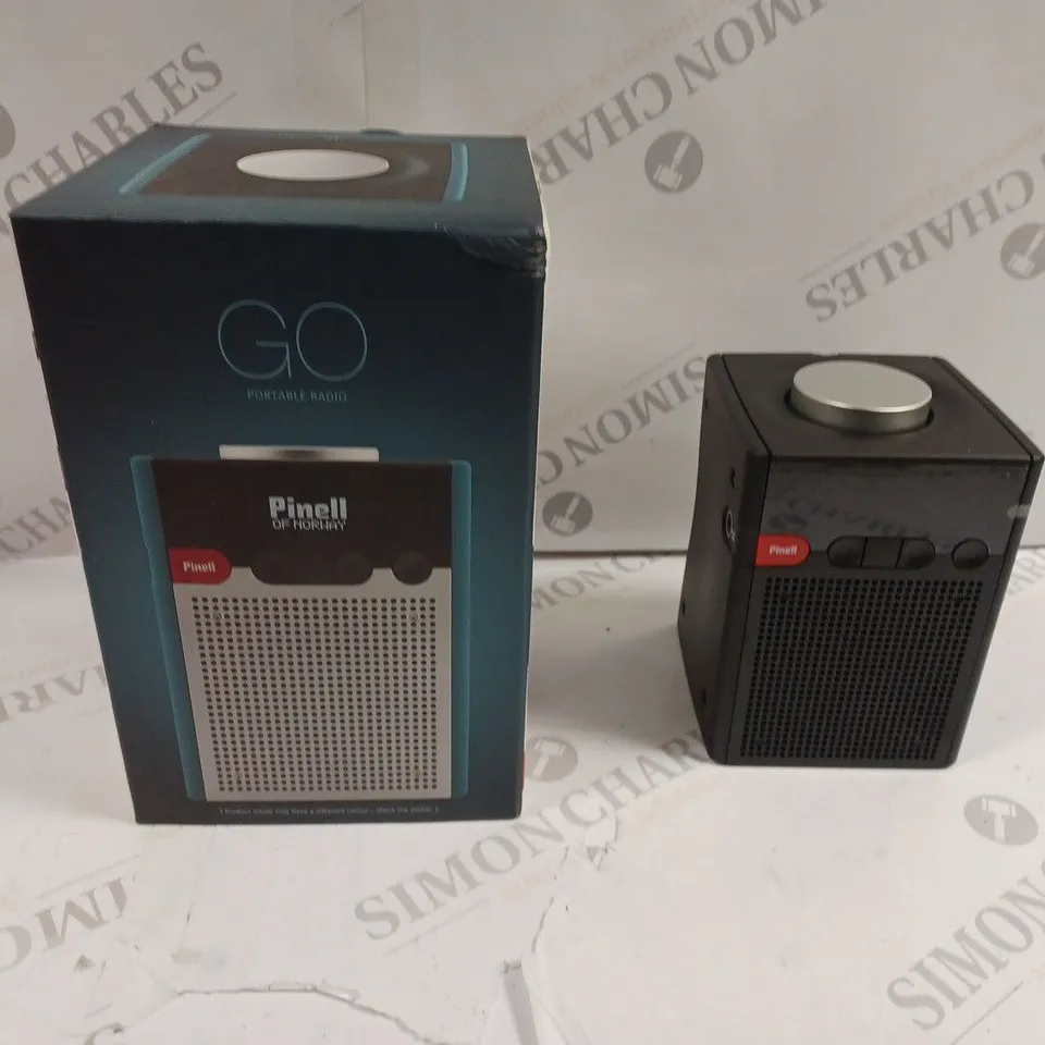 GO PORTABLE RADIO PINELL OF NORWAY 