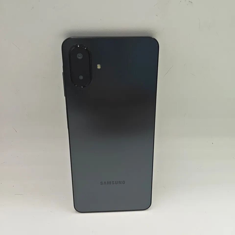 BOXED SAMSUNG GALAXY A07 4/64GB IN BLACK - SM-A075F