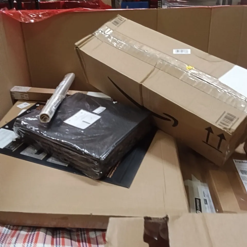 PALLET CONTAINING A LARGE QUANTITY OF ITEMS TO INCLUDE - AIR COOLER, FOLDABLE BUMPER BAR MATS ETC
