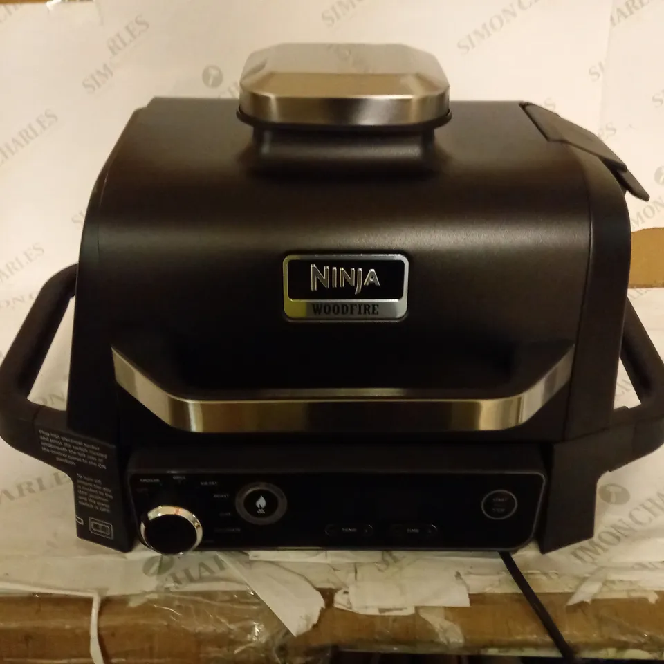 NINJA WOODFIRE ELECTRIC BBQ GRILL & SMOKER WITH AIR FRY FUNCTION OG701UKQ