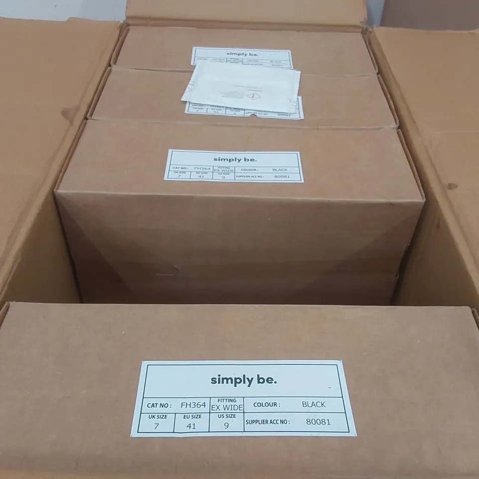 BOX CONTAINING APPROXIMATELY 5x BRAND NEW SIMPLY BE BLACK BREENER EXTRA WIDE BOOTS - SIZE 7