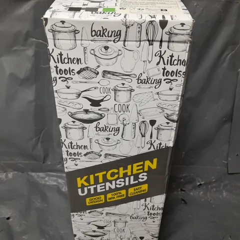 BOXED PLASTIC KITCHEN UTENSILS 