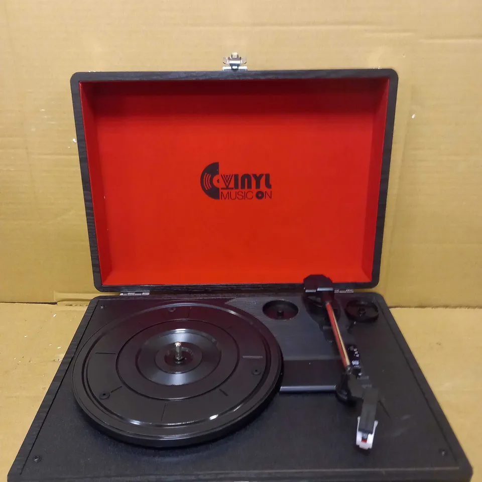 BOXED VINYL MUSIC ON VM0-020 VINTAGE TURNTABLE