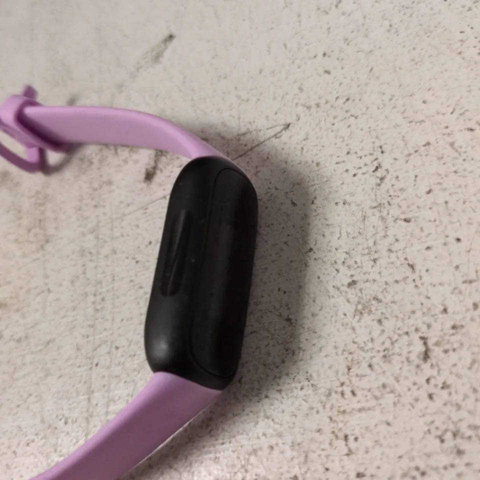PURPLE FITBIT - FITNESS WRISTBAND SMARTWATCH
