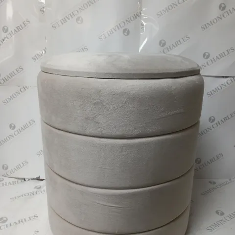 KELLY HOPPEN SEAT WITH STORAGE. 