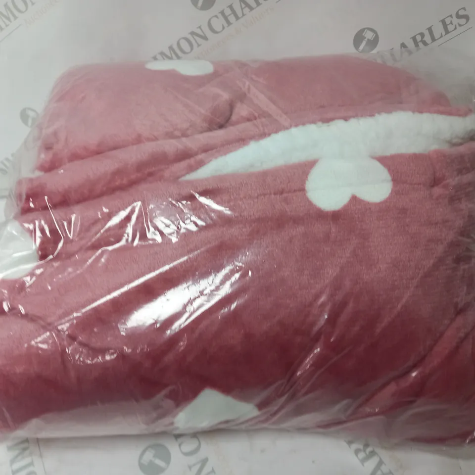 COZEE HOME OVERSIZED SNUGGLE HOODED BLANKET IN PINK HEARTS