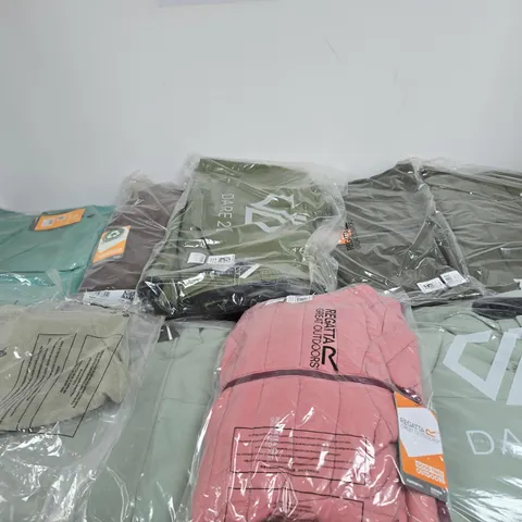 APPROXIMATELY 20 ASSORTED BRAND NEW REGATTA CLOTHING ITEMS IN VARIOUS SIZES, STYLES & COLOURS