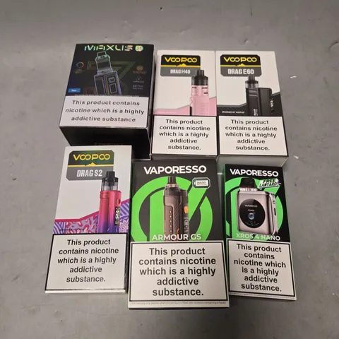 APPROXIMATELY 20 VAPES & E-CIGARETTES TO INCLUDE VAPORESSO, VOOPOO, FREEMAX ETC