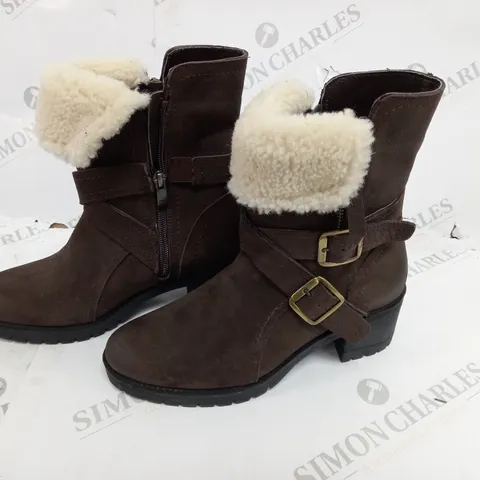 BOXED PAIR OF RUTH LANGSFORD CASUAL BOOTS IN OAK - 3