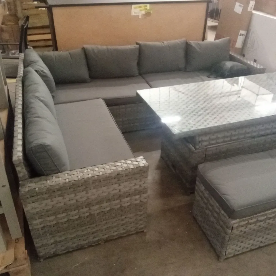 AUSTRINUS POLYETHYLENE (PE) WICKER 9 - PERSON SEATING GROUP RRP £979