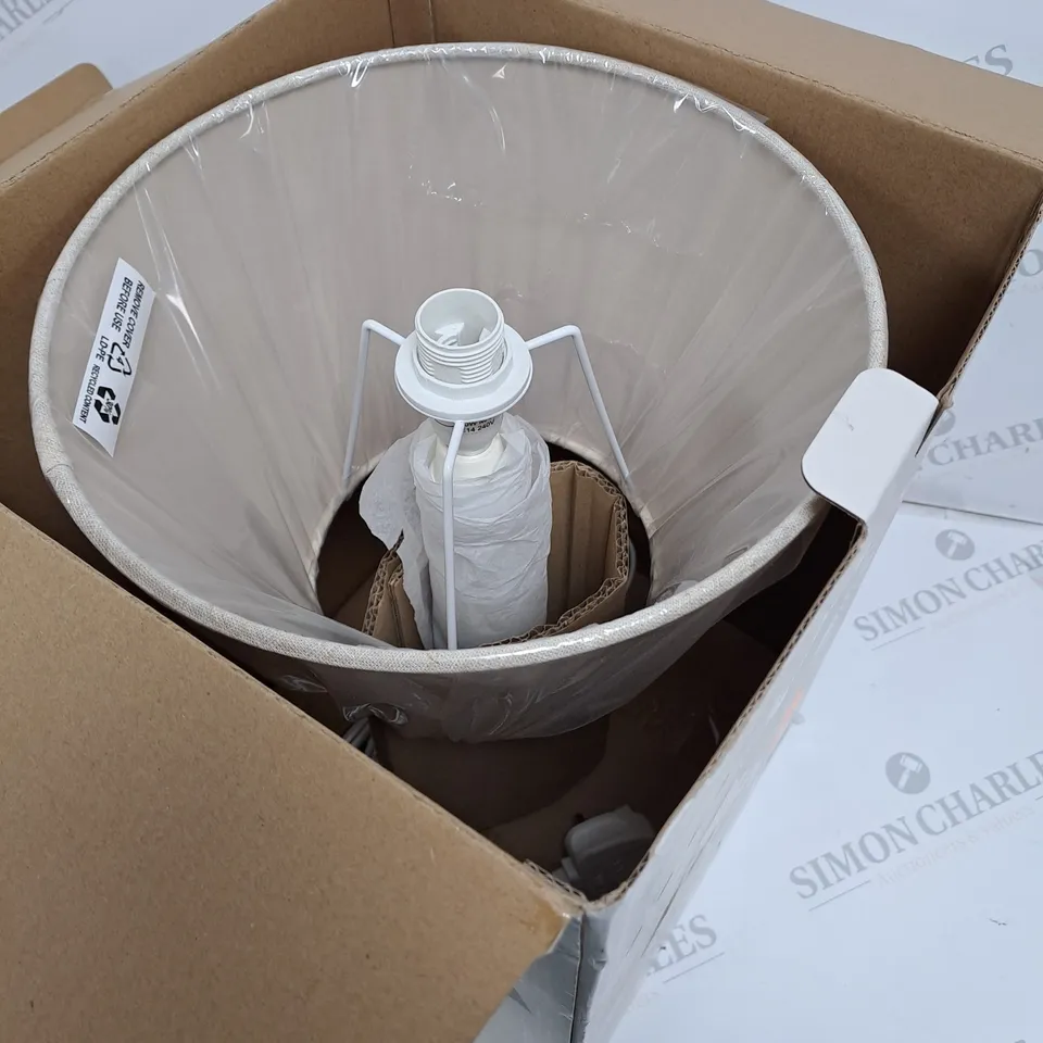 BOXED CANDLESTICK TABLE LAMP 