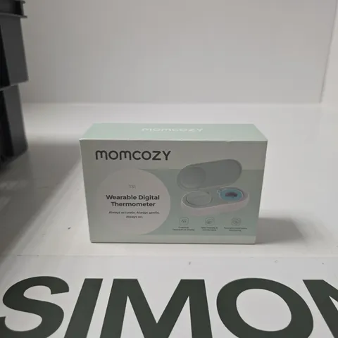 MOMCOZY TS1 WEARABLE DIGITAL THERMOMETER – BOXED