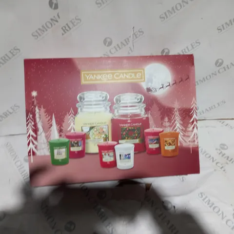 BOXED YANKEE CANDLE CHRISTMAS CANDLES