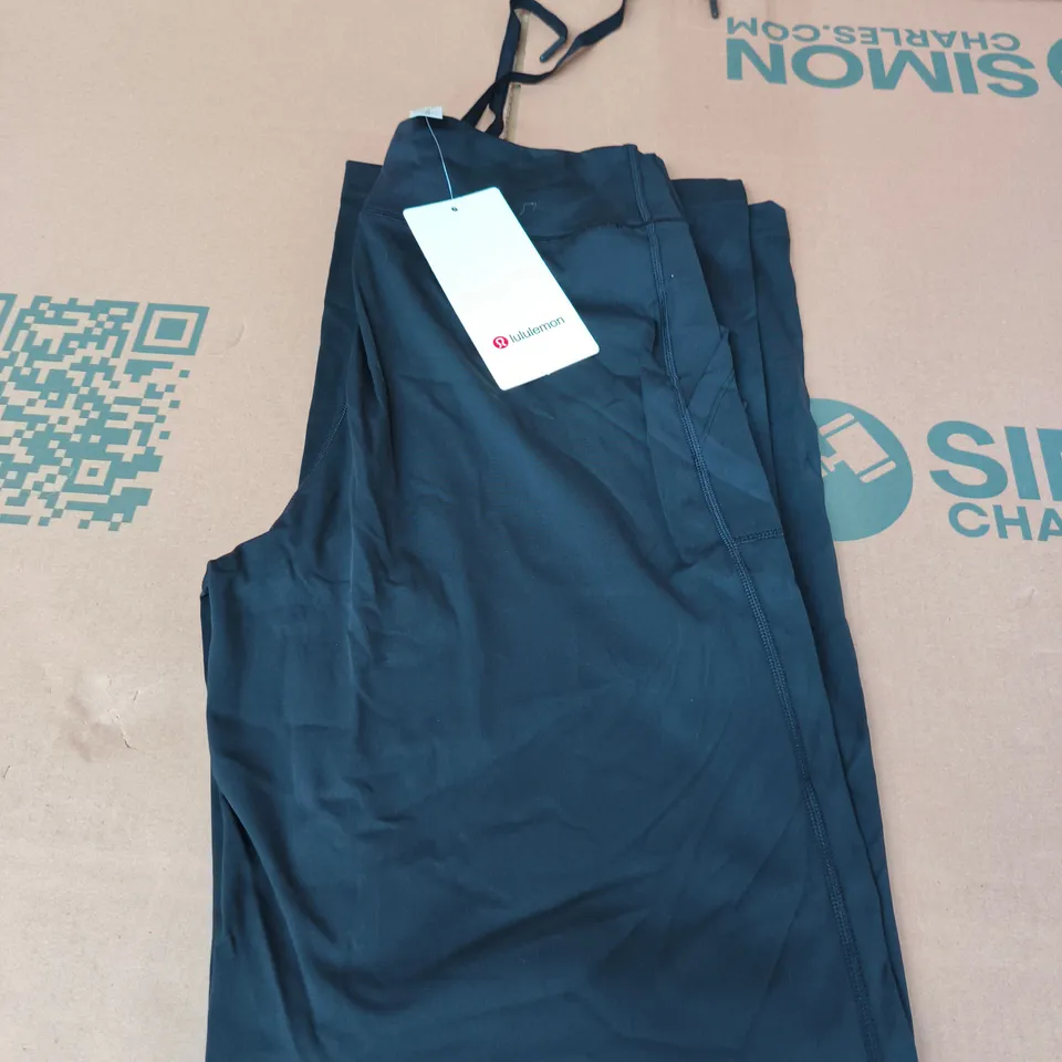 LULULEMON BLACK LEGGINGS – WOMEN'S, UK 8