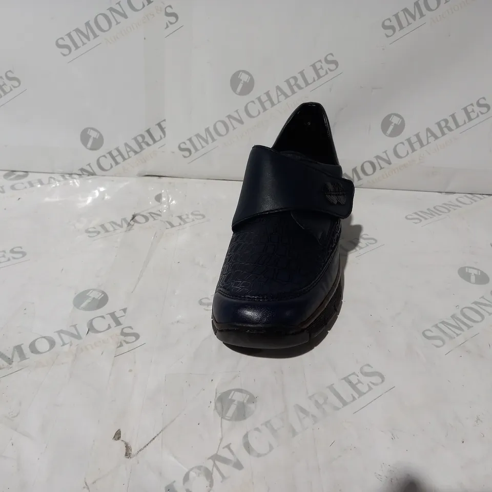BOXED PAIR OF RIEKER SHOES IN NAVY UK SIZE 6.5