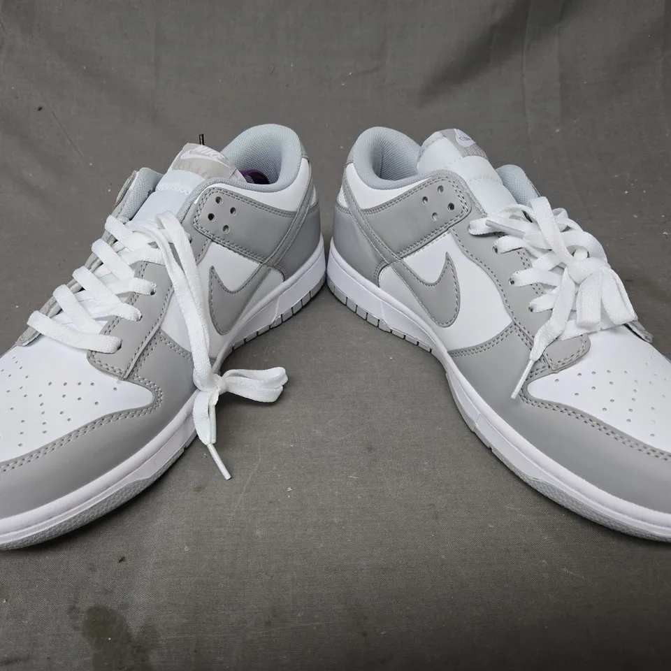 PAIR OF NIKE SHOES IN GREY/WHITE UK SIZE 9