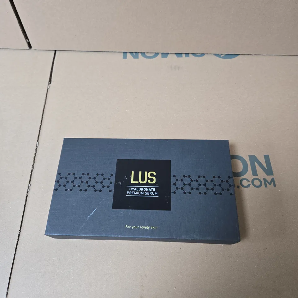 LUS HYALURONATE PREMIUM SERUM – FACIAL SKINCARE, BOXED (SEVEN VIALS)