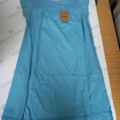 MINI BODEN SUMMER DRESS SIZE 11-12 YEARS