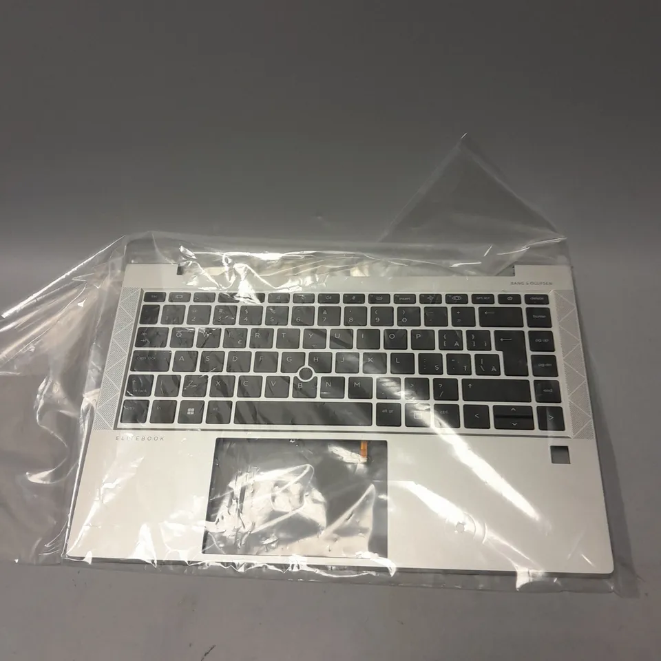 BOXED SPS-TOP COVER KEYBOARD PART M36312-271