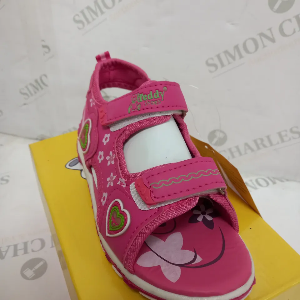 BOX OF 5 KIDS PINK SANDAL/SHOE IN SIZE 32