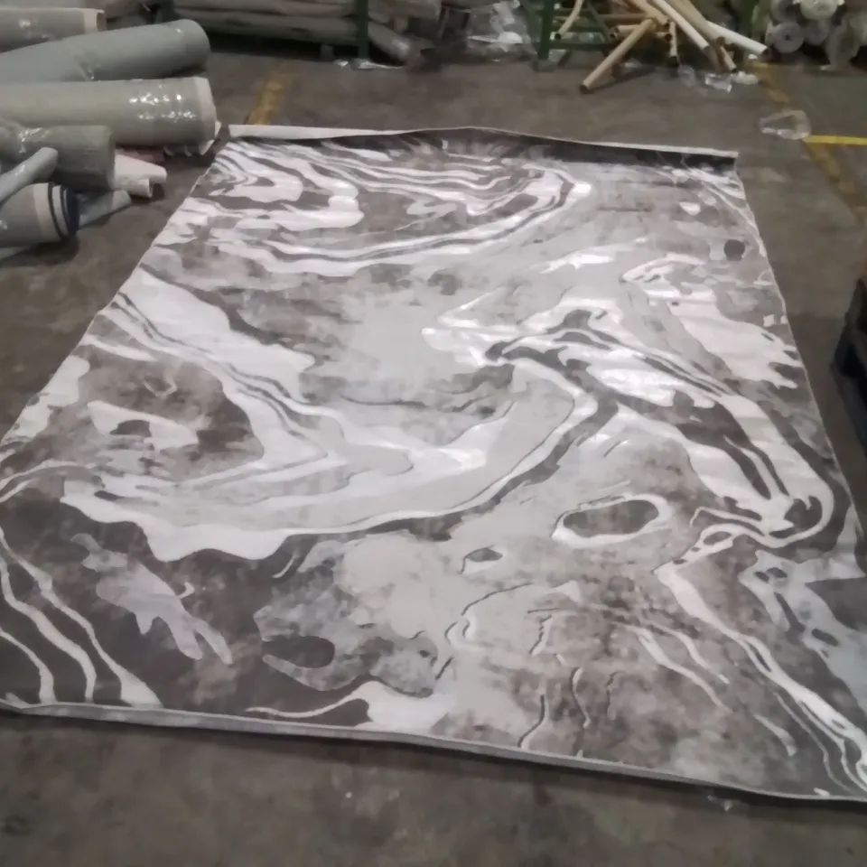 QUALITY DESIGNER AREA RUG - APPROXIMATELY 337X227