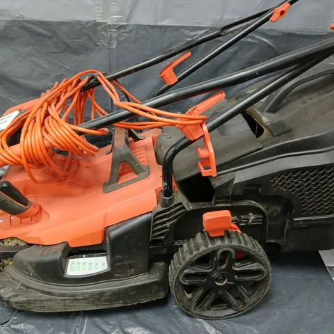 BLACK AND DECKER 1800W LAWNMOWER, 42CM