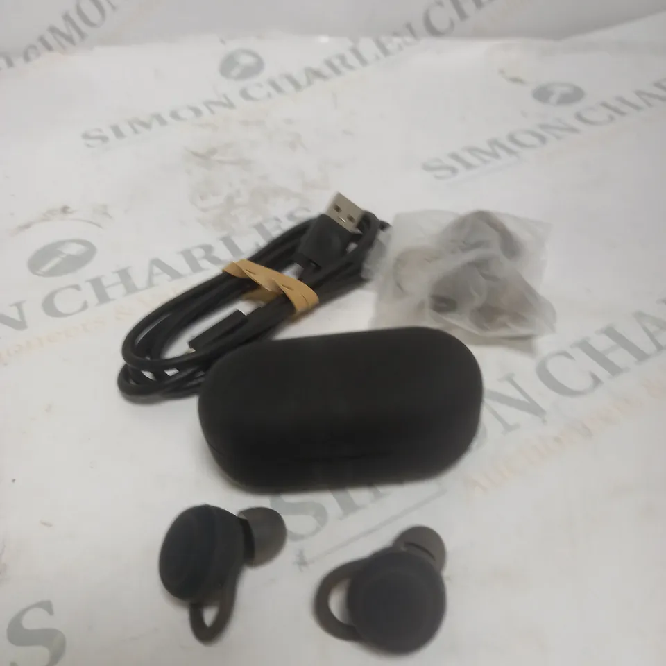 URBANISTA TRULY WIRELESS IN EAR HEADPHONES & CHARGING CASE 