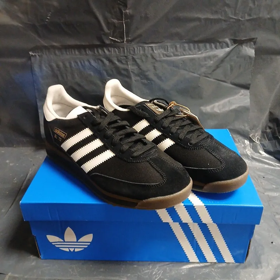 ADIDAS SL-72 SNEAKERS – BLACK WITH WHITE STRIPES UK 9