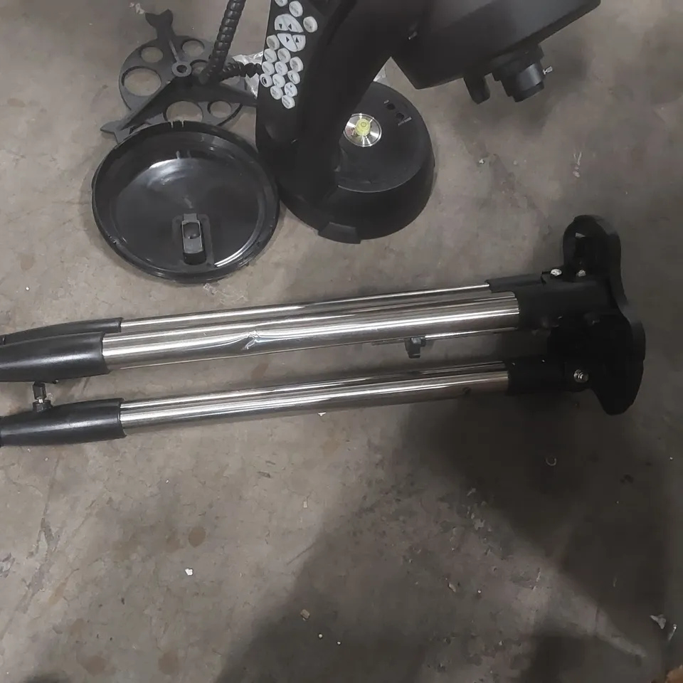 BOXED CELESTRON NEXSTAR 8SE COMPUTERISED TELESCOPE
