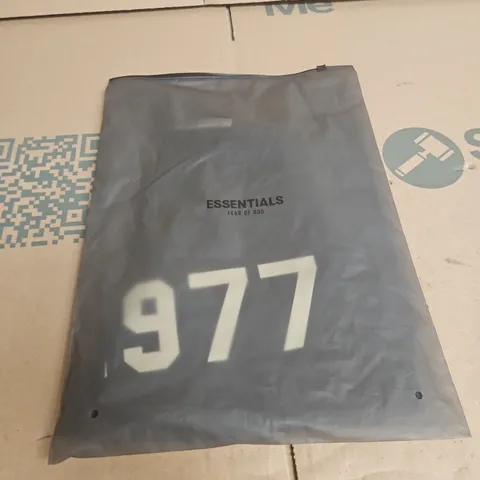 BAGGED ESSENTIALS FEAR OF GOD RELAXED SHORTS - SIZE M