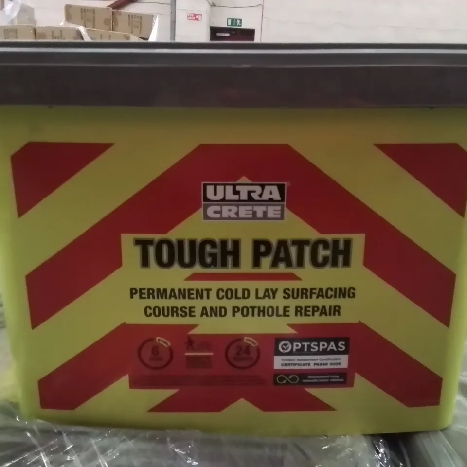PALLET OF ULTRACRETE TOUGH PATCH POTHOLES REPAIR APPROXIMATELY 27 CASES //EXPIRY DATE 18.05.25 26KG EACH BUCKET 
