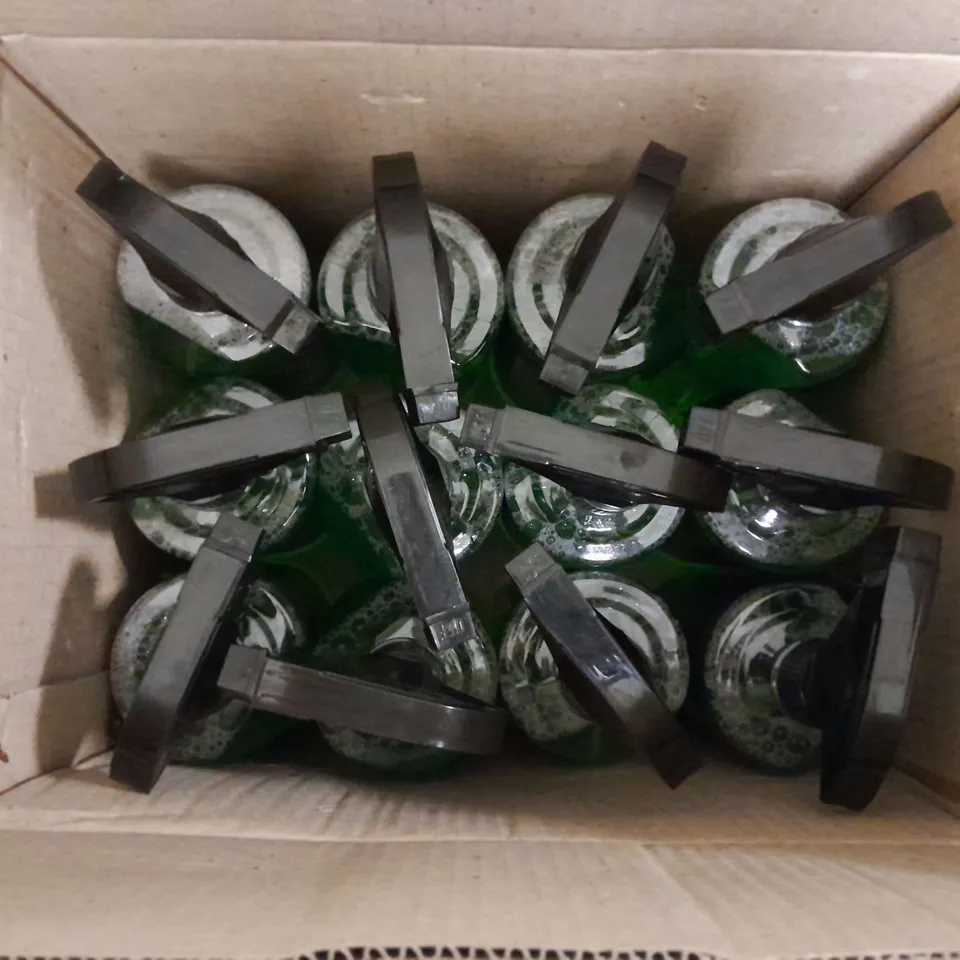 12 AUTO EXTREME TAR, BUG & DIRT REMOVER (12 x 720ml) - COLLECTION ONLY