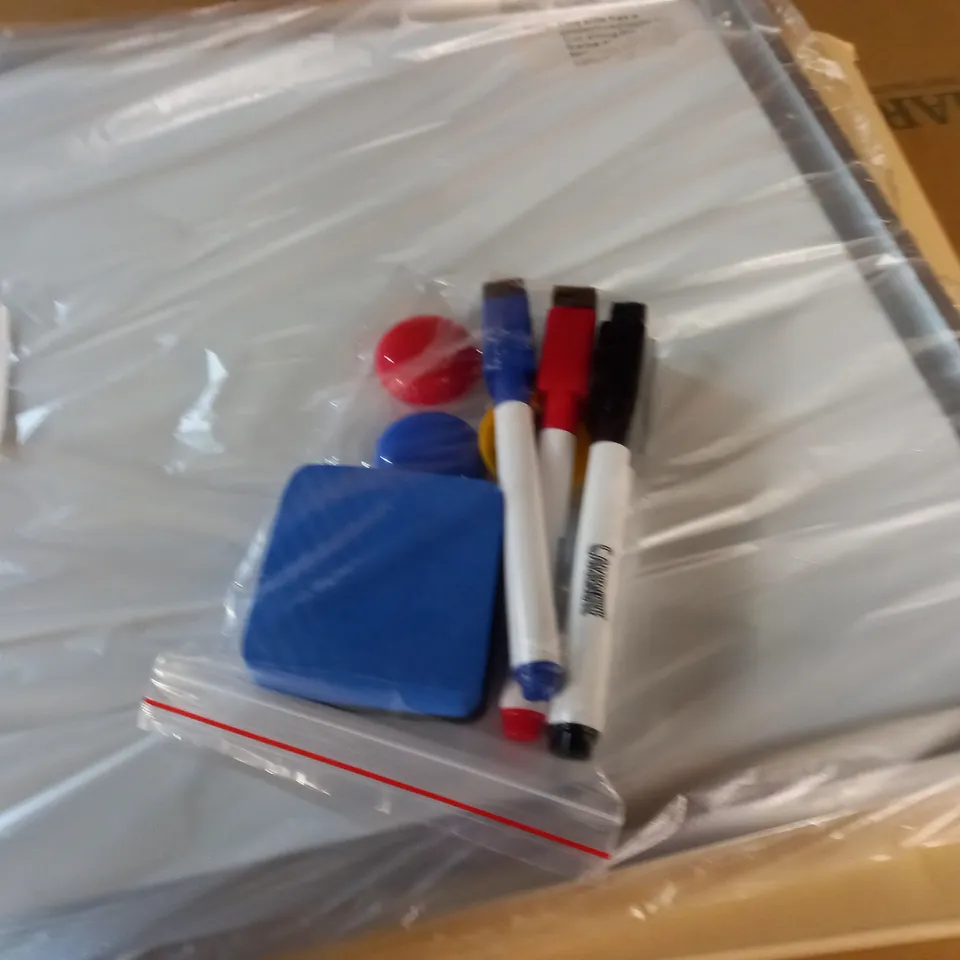 GAMENOTE MAGNETIC DRY ERASE BOARD 