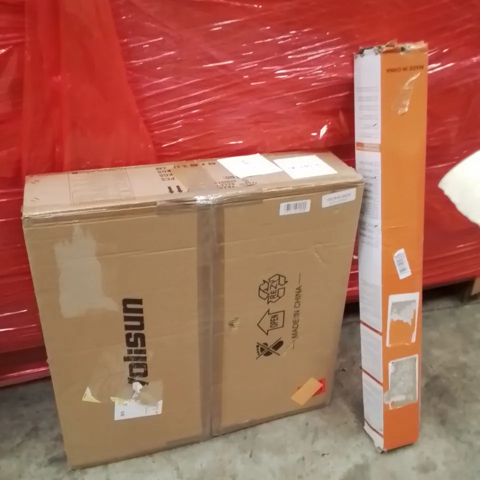 PALLET OF ASSORTED HOUSEHOLD GOODS AND PRODUCTS TO INCLUDE;RETRACTABLE SAFETY GATE,CEILING LIGHT 